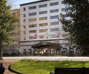 Photo 2 - The Melrose Georgetown Hotel