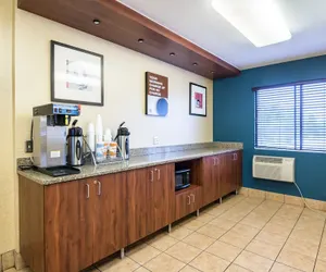 Photo 4 - Motel 6 Saint Paul, MN - I-94