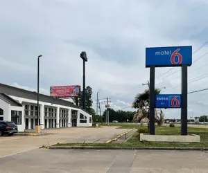 Photo 2 - Motel 6 Baton Rouge, LA - East - I-12