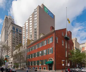 Photo 2 - Holiday Inn Express Philadelphia-Midtown by IHG
