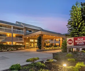 Photo 2 - Best Western Plus Monterey Inn