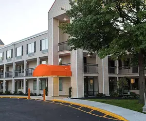 Photo 2 - Baymont Inn and Suites by Wyndham Columbus / Near OSU