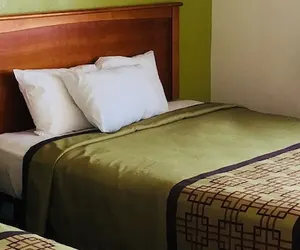 Photo 5 - Americas Best Value Inn Visalia