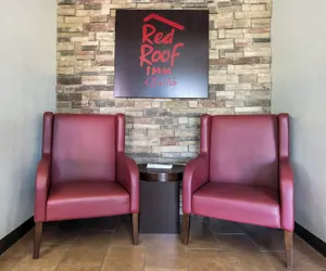 Photo 4 - Red Roof Inn & Suites Statesboro - University