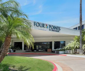 Photo 2 - Four Points by Sheraton San Diego