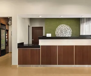 Photo 4 - Fairfield Inn & Suites Findlay