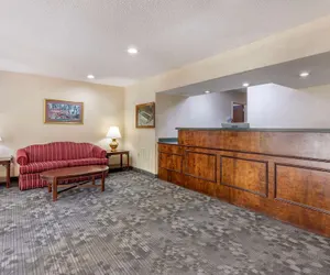 Photo 4 - Econo Lodge Saint Stephen