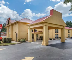 Photo 2 - Econo Lodge Saint Stephen