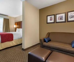 Photo 5 - Comfort Suites Phoenix Airport