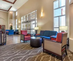 Photo 3 - Comfort Suites Phoenix Airport