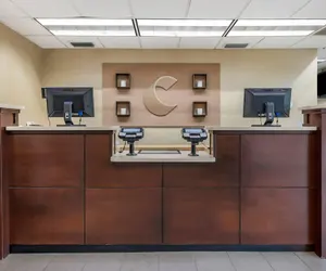Photo 5 - Comfort Inn & Suites DeLand - near University