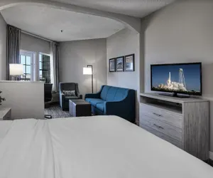 Photo 5 - Comfort Suites Chincoteague Island Bayfront Resort