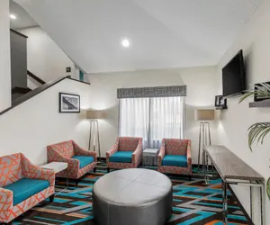 Photo 4 - Clarion Inn & Suites DFW North