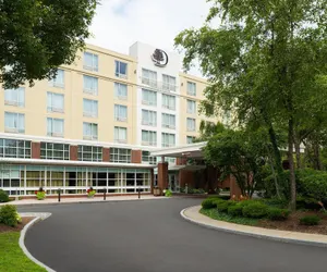 Photo 2 - DoubleTree by Hilton Hotel Boston Bayside