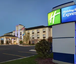 Photo 2 - Holiday Inn Express Adrian, an IHG Hotel