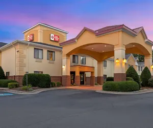 Photo 2 - Best Western Plus Suites-Greenville