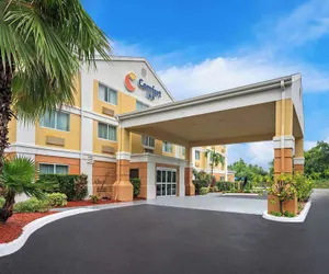 Photo 2 - Comfort Inn Fort Myers Northeast