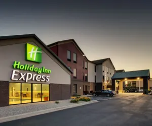 Photo 2 - Holiday Inn Express & Suites Lebanon by IHG