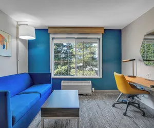 Photo 5 - Holiday Inn Express Hotel & Suites Portland-Jantzen Beach by IHG