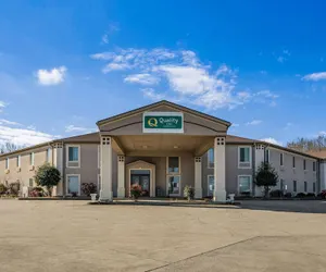 Photo 2 - Quality Inn Calvert City - Paducah East