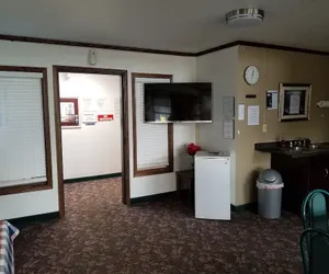 Photo 5 - Bilmar Inn & Suites Dell Rapids