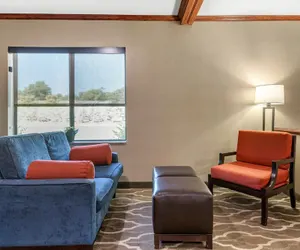 Photo 3 - Comfort Suites Grandville - Grand Rapids SW