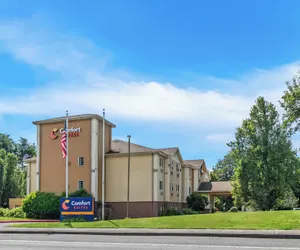 Photo 2 - Comfort Suites Clackamas