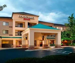 Photo 2 - Courtyard by Marriott Atlanta Alpharetta