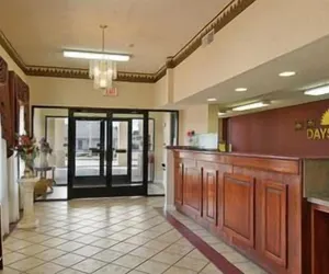 Photo 3 - Days Inn by Wyndham Covington