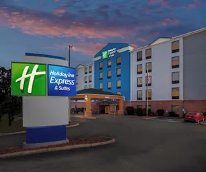 Photo 2 - Holiday Inn Express Suites Charleston by IHG