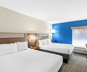 Photo 4 - Holiday Inn Express Suites Charleston by IHG