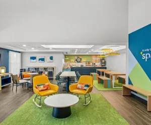 Photo 5 - Spark by Hilton North Little Rock