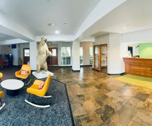 Photo 2 - Wyndham Garden Anchorage Airport