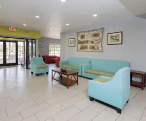 Photo 5 - Countryside Inn & Suites