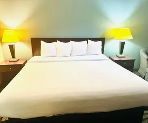 Photo 5 - Baymont Inn & Suites by Wyndham Lincoln NE