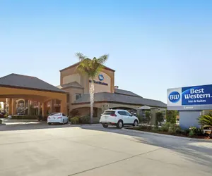 Photo 2 - Best Western Exeter Inn & Suites