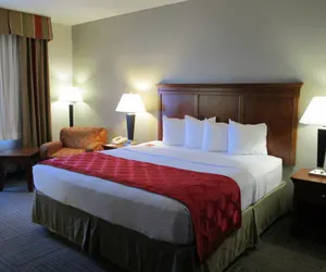Photo 5 - Ramada by Wyndham Platte City KCI Airport