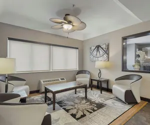 Photo 4 - Best Western Crown Inn & Suites