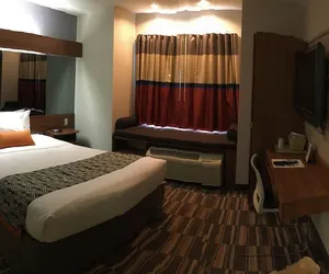 Photo 4 - Microtel Inn & Suites by Wyndham Philadelphia Airport