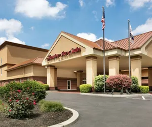 Photo 2 - Hampton Inn & Suites Hershey