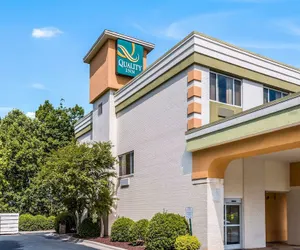 Photo 2 - Quality Inn Huntersville near Lake Norman