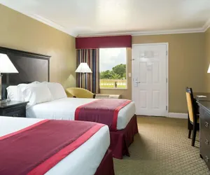 Photo 5 - Ramada by Wyndham Lake Placid