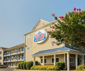 Photo 2 - Motel 6 - Fayetteville, NC - Fort Liberty Area