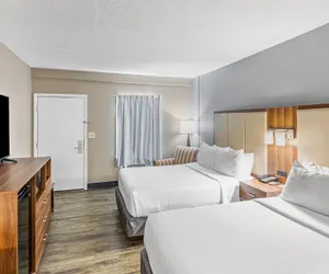 Photo 5 - SureStay Hotel by Best Western Helen Downtown