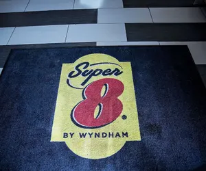 Photo 4 - Super 8 by Wyndham Holbrook