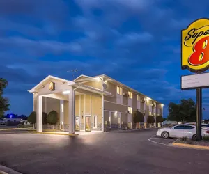 Photo 2 - Super 8 by Wyndham Colorado Springs Peterson Space Force