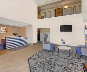 Photo 5 - Quality Inn Chesterton near Indiana Dunes National Park I-94