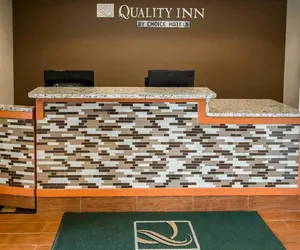 Photo 4 - Quality Inn Chesterton near Indiana Dunes National Park I-94