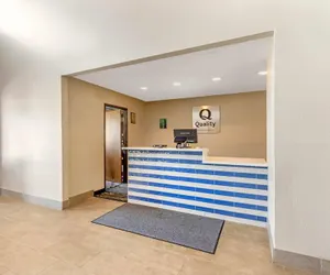 Photo 4 - Quality Inn Chesterton near Indiana Dunes National Park I-94