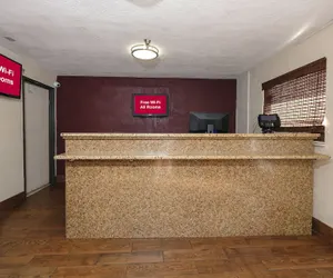 Photo 3 - Red Roof Inn Jacksonville - Cruise Port